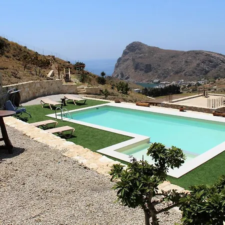 Hideaway Southcrete *